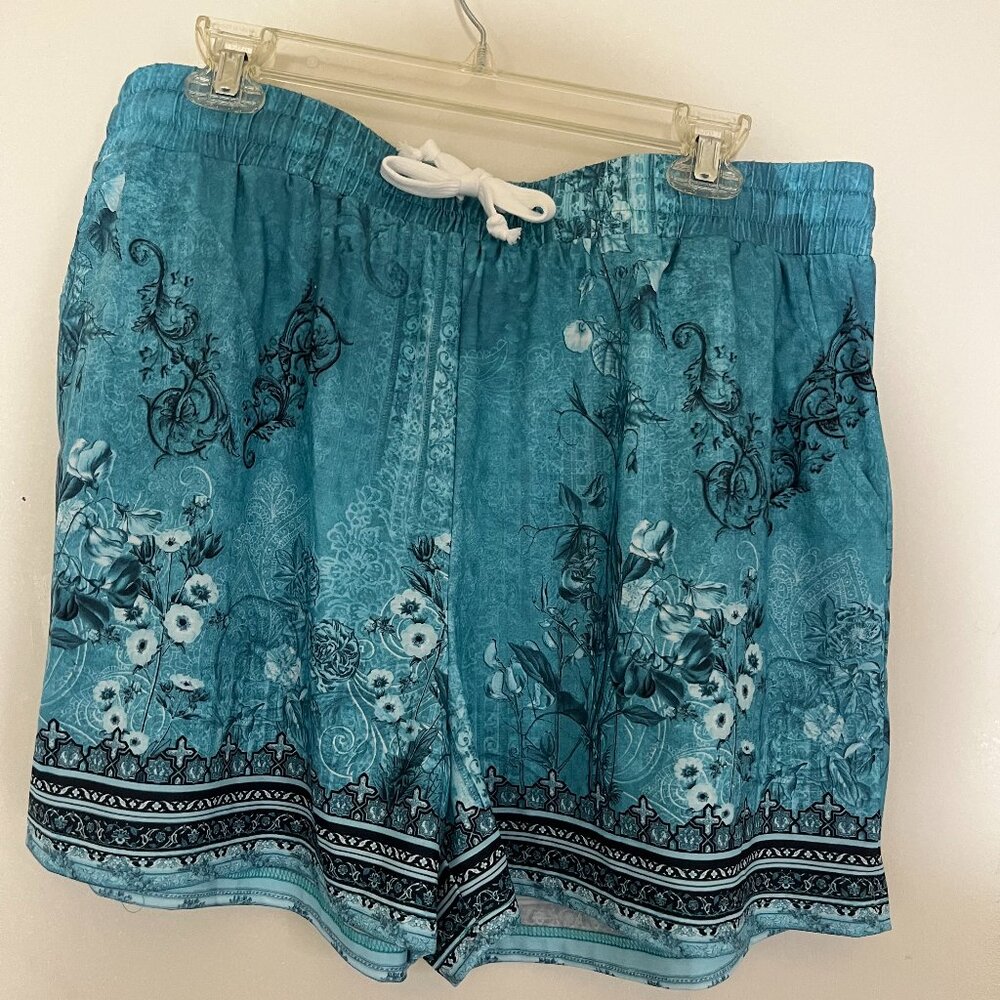 Womens Shorts Set XL - Picture 3 of 4